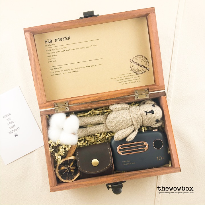 [Quà tặng bạn nam] THE POWER BOX – Sạc dự phòng, túi đựng phụ kiện da thật