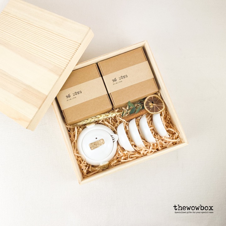 [Quà tặng bố/ thầy giáo] THE PEACE BOX – Bộ ấm trà, trà lá sen, trà thiết quan âm