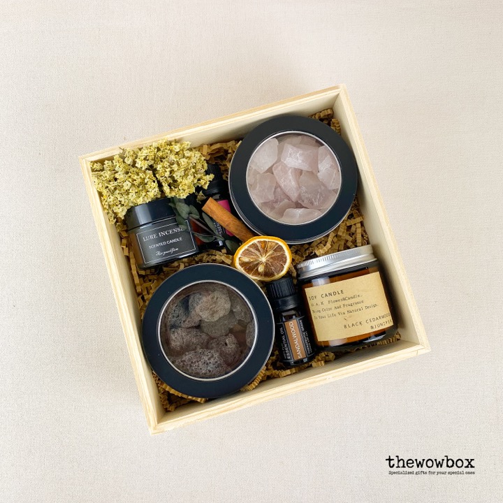 [Quà tặng bạn nam/ bạn nữ] THE SCENTED BOX ĐÔI – Tinh dầu thơm, nến thơm đôi